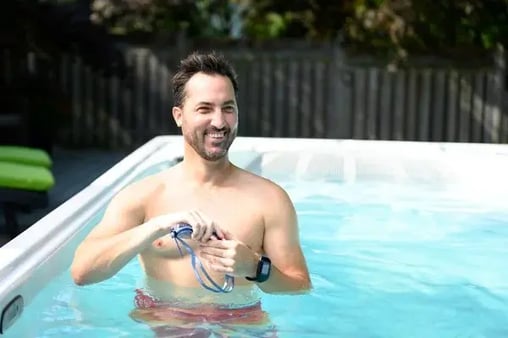 Hydropool-swim-spa-man-goggles