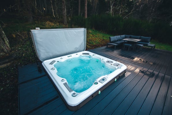 What Is The Difference Between A Hot Tub, A Jacuzzi, And A Spa?