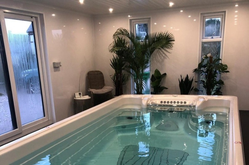 Swim spa in cabin master building