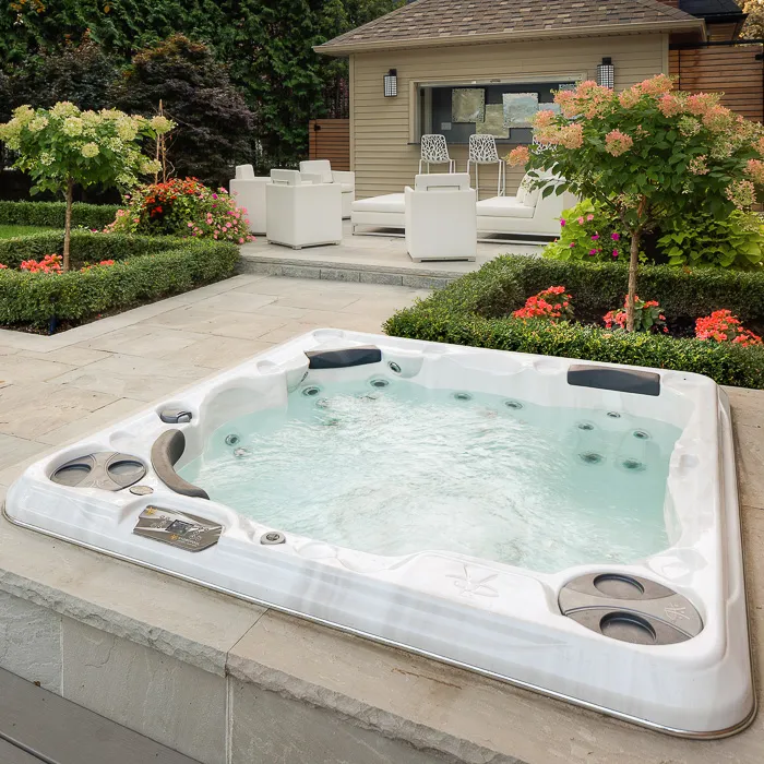 Hydropool-nottingham-Midlands-spa-hot-tub-white