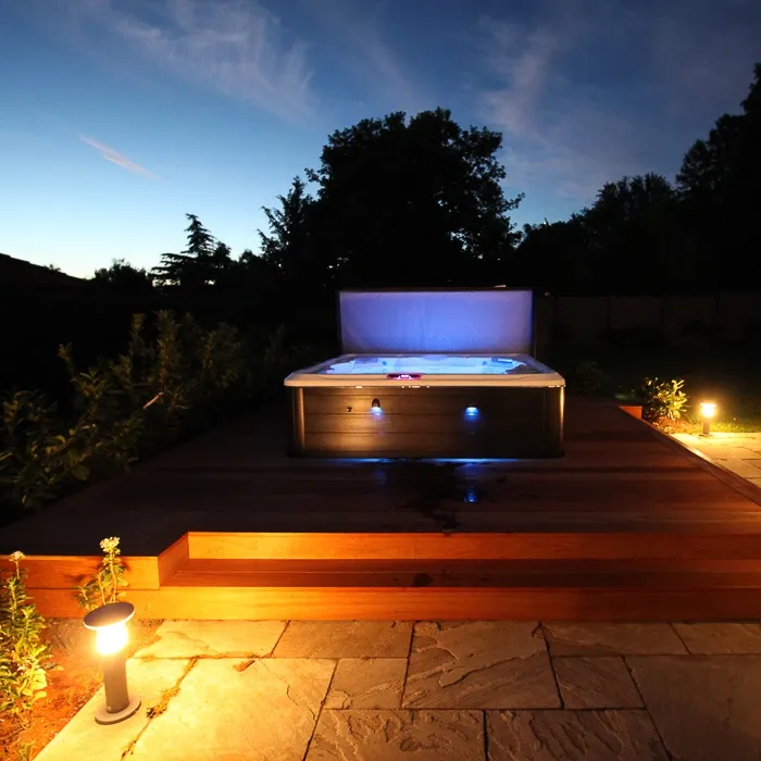 Hydropool-nottingham-hot-tub-decking-landscape-1