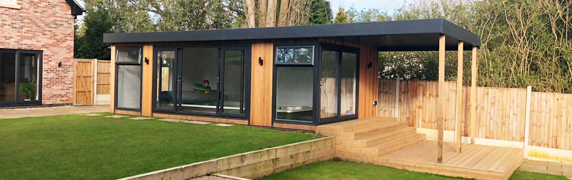 Ian-Coyle-Swim-Spa-Enclosure-Cabin-Master-Banner-_v2