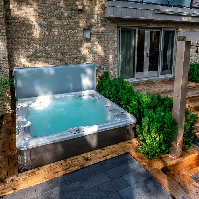 hydropool-hottub-spa-city-garden