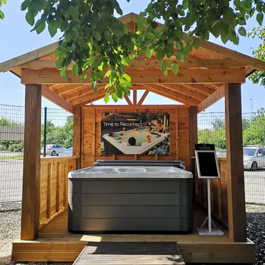 hydropool-hot-tub-nottingham-cabin-master-show-site